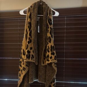 Leopard Print Knit Vest